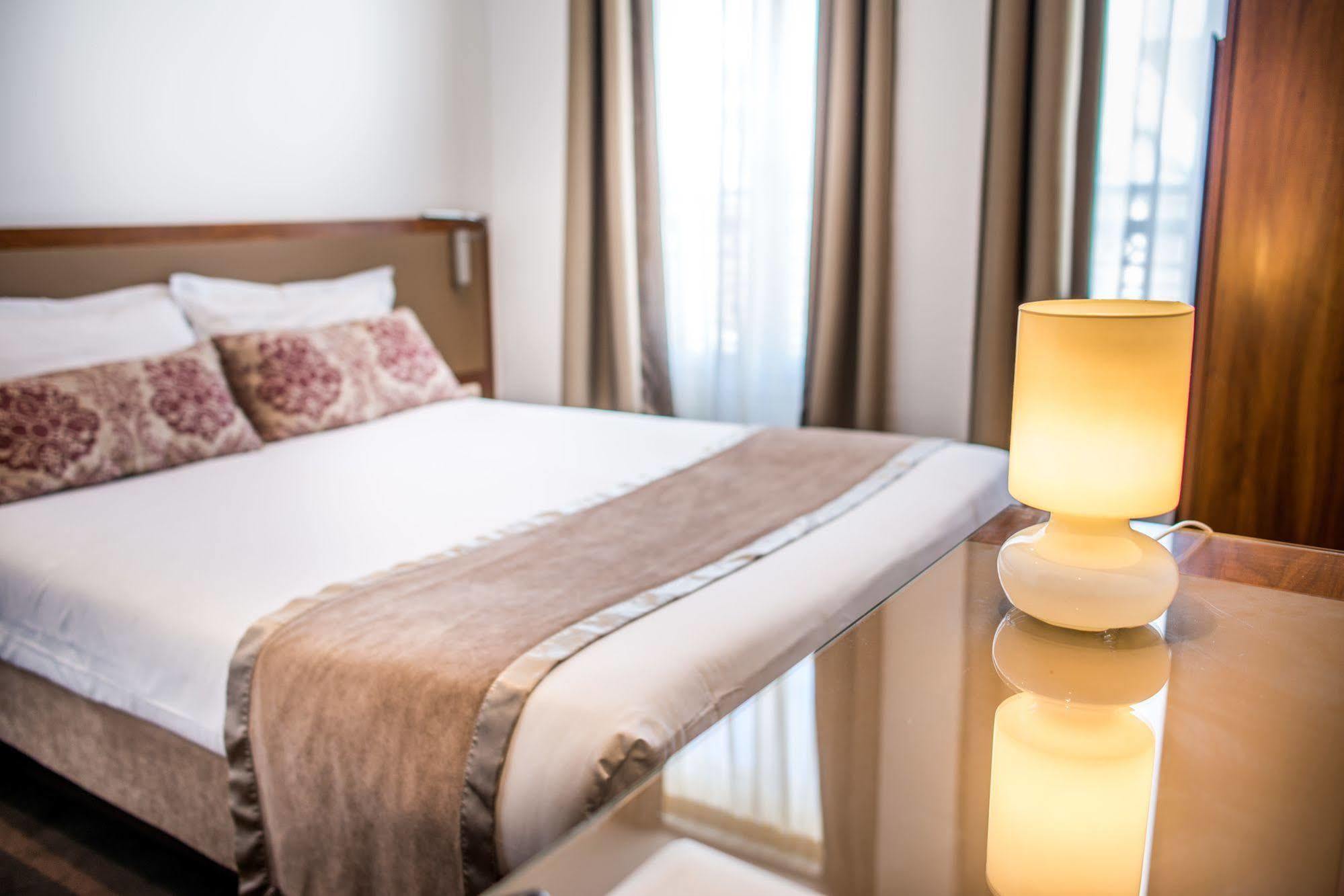 Art Hotel Congres ปารีส ภายนอก รูปภาพ